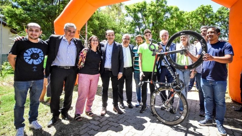 Ulises Vergara con nueva “bici” para la próxima temporada
