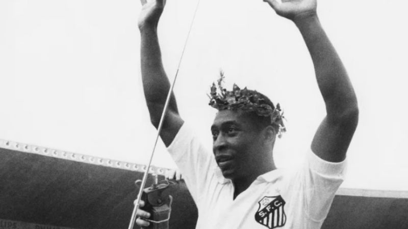 Murió Pelé, el rey del fútbol: la historia completa del mito que transformó un deporte