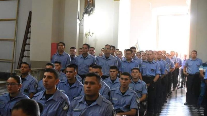 Fuerzas de Seguridad tributaron honores a la Virgen