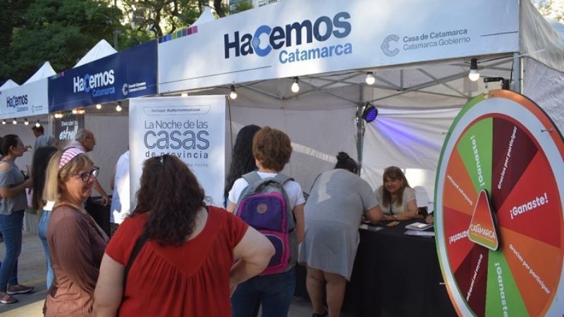 Catamarca vivió una gran fiesta en la noche de Las Casas de Provincia