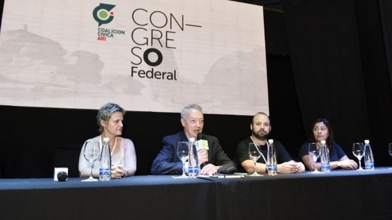 Manzi preside la Asamblea Nacional de la Coalición Cívica -ARI