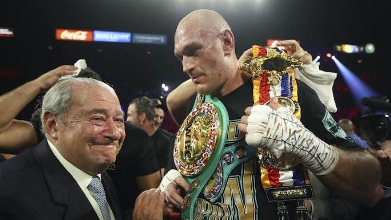 Tyson Fury retuvo el cinturón CMB de los pesados