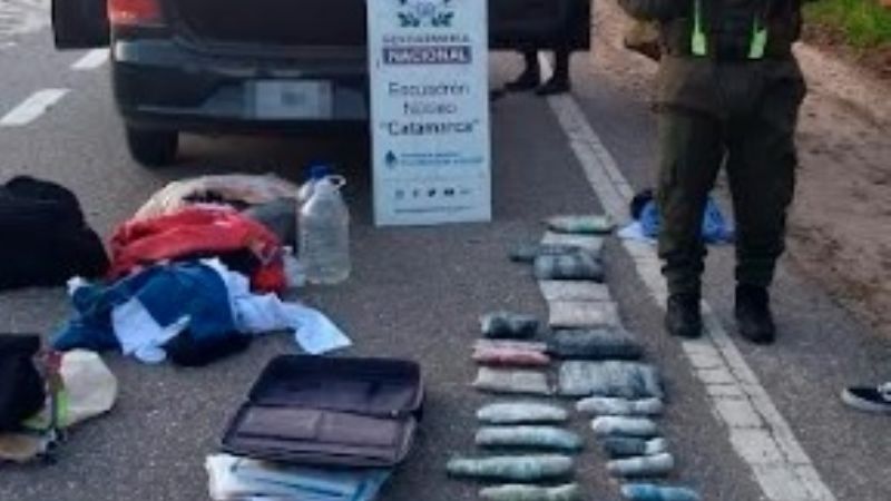 Tres detenidos que transportaban marihuana dentro de valijas