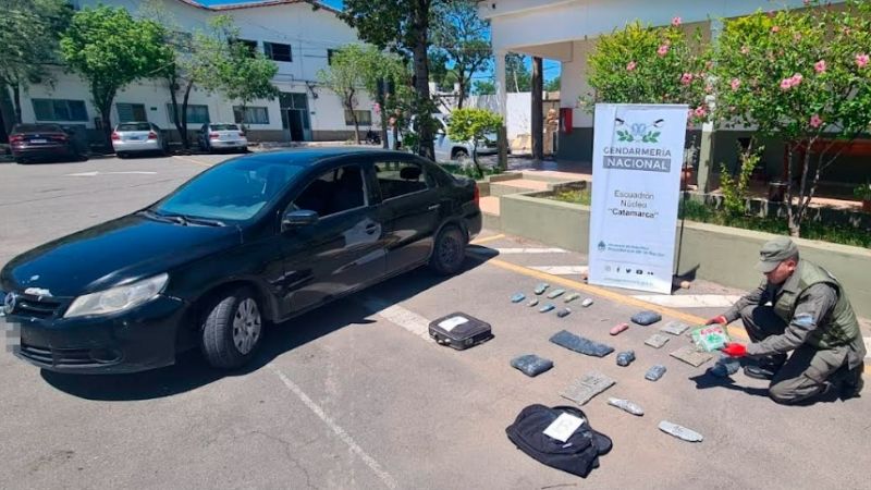 Tres detenidos que transportaban marihuana dentro de valijas