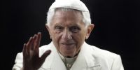 Benedicto XVI, el teólogo alemán que será recordado como el primer pontífice que renunció al cargo en 600 años.
