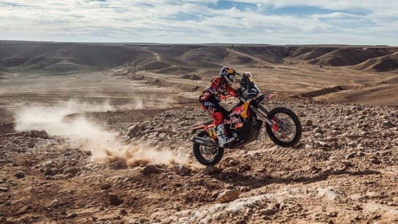 25 equipos argentinos largaron el Dakar 2023 en Arabia Saudita