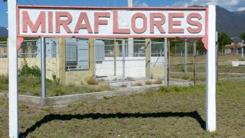 Quejas de vecinos de Miraflores y la ausencia del municipio