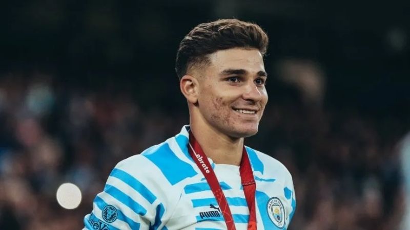 Julián Álvarez fue distinguido por lograr la Copa del Mundo