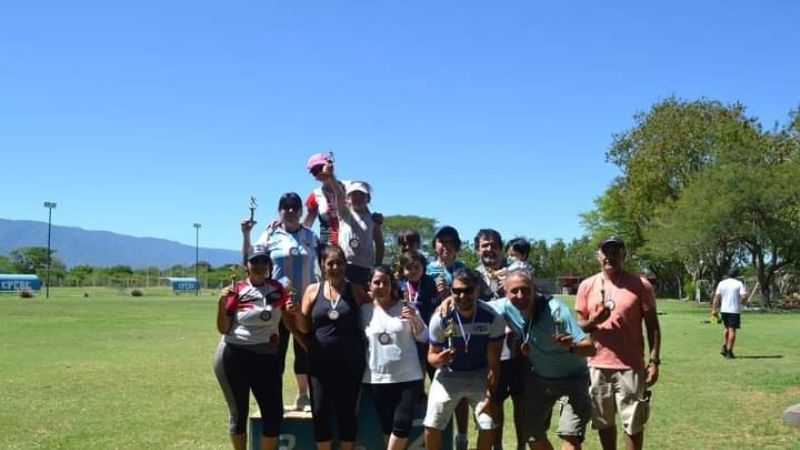 Luis Silva y Anabel Oviedo “dominaron” la “corrida” de los “contadores”