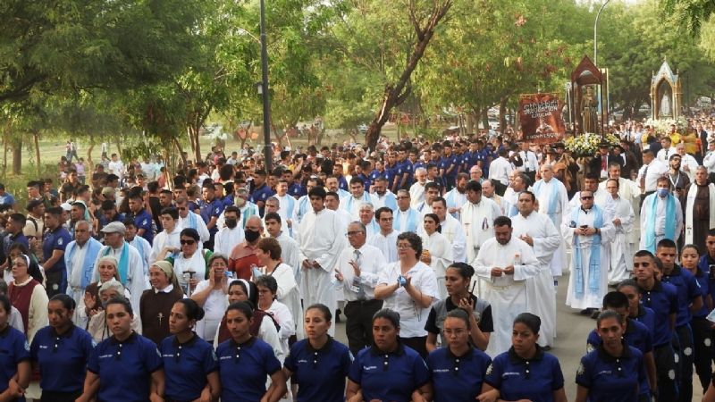 Imponente muestra de amor a la Madre del Valle