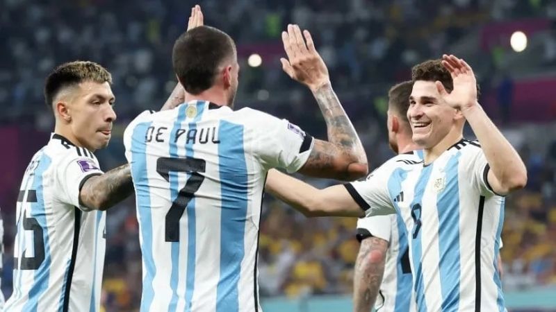 Cuatro jugadores para tres puestos, es la cuestión