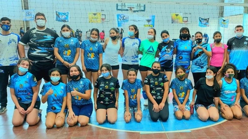 Ateneo realizó su Campus de Vóley Femenino