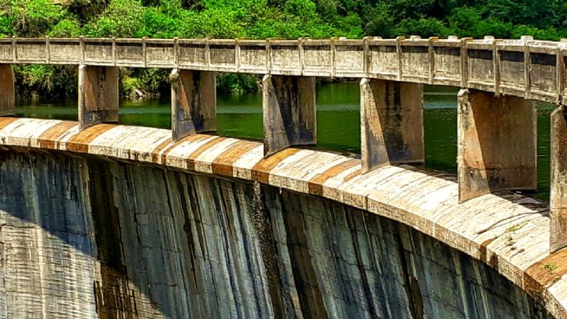 Piden precaución ante posible crecida del río Los Molinos