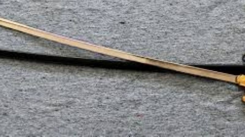 Agredieron a una mujer con un sable