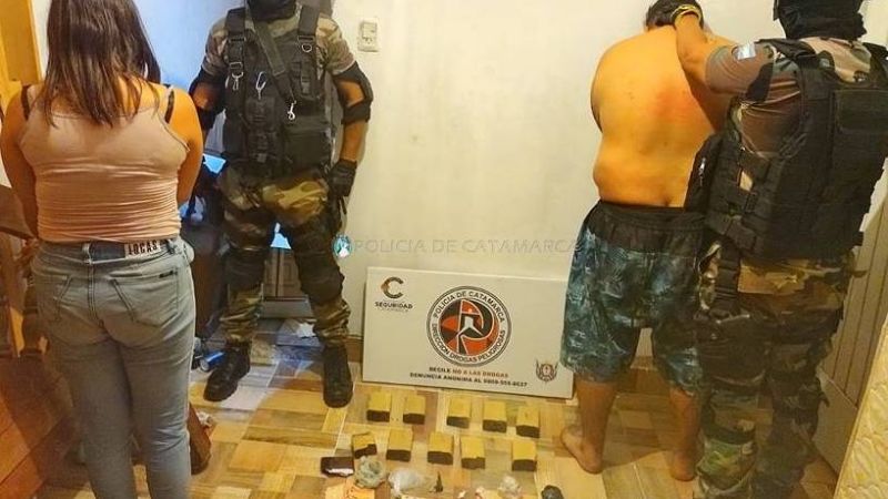 Dos detenidos con 3 kilos de marihuana, celulares y dinero
