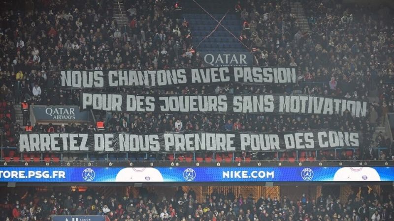 Pese al triunfo, el PSG recibió silbidos y quejas de sus hinchas
