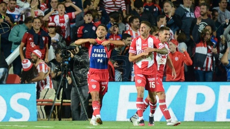 Unión venció a River con un polémico penal “de Pitana”