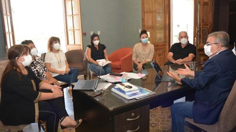 Avanzan en la incorporación de trabajadores de Salud a planta permanente