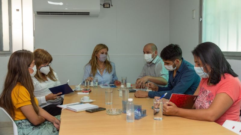 Bicameral de la Niñez avanza en la confección del reglamento para concursos