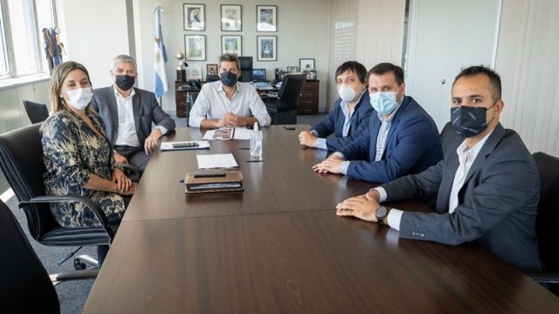 Lammens recibió a Brunello e intendentes catamarqueños