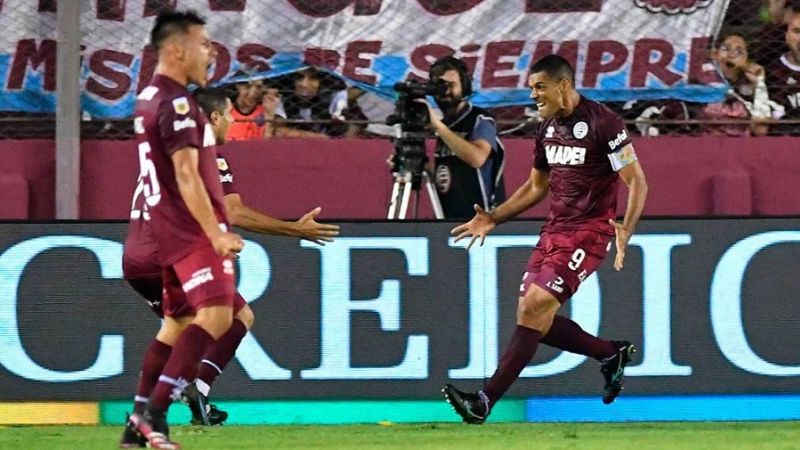 Estudiantes venció a Huracán y es el otro líder