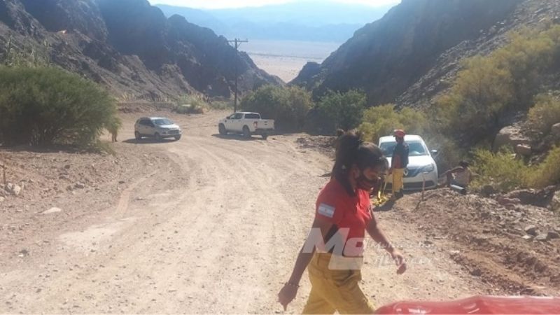 Se les volvió el auto para atrás, subiendo a las termas