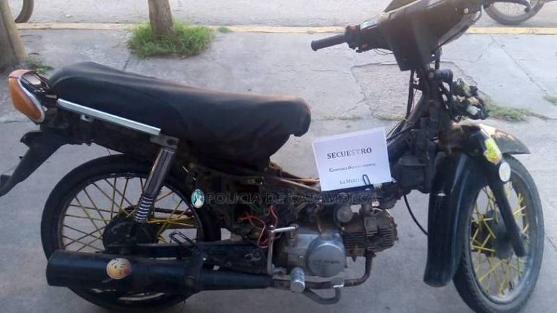 Secuestran una motocicleta con número de chasis adulterado