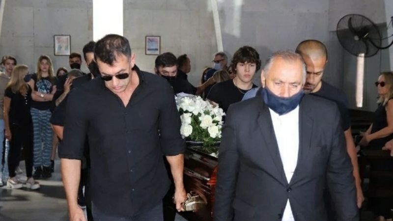 Los hijos de Ricardo Fort le dieron el último adiós a Gustavo Martínez