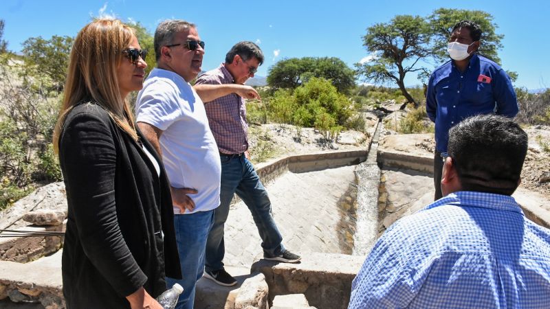 Raúl se reunió con productores vitivinícolas y realizó anuncios