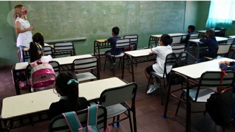 Cerca de 800 mil alumnos vuelven a las aulas desde el lunes en CABA y Mendoza