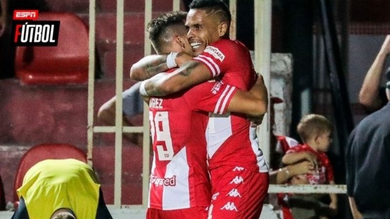 Unión ganó y también “manda”; empate del “patrón” y la “T”