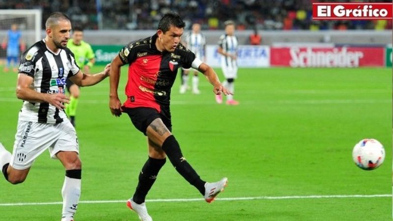 Goleada de Racing y triunfo de Colón con “ayudín”