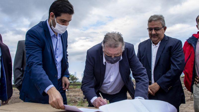 Firman acta de inicio de obra del nuevo edificio del TC