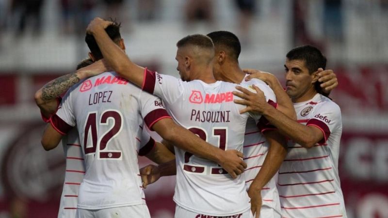 Lanús goleó a Cambaceres, con “triplete” de “Jocecito”