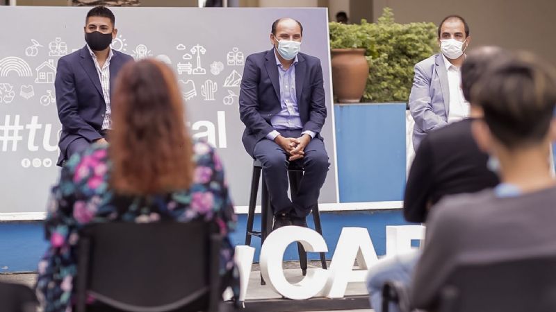 Gustavo entregó mas créditos