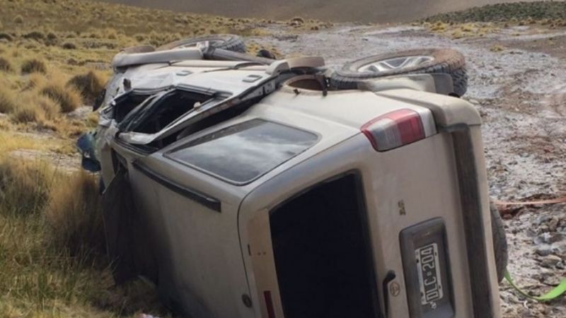 Turistas de La Plata volcaron en la Cordillera