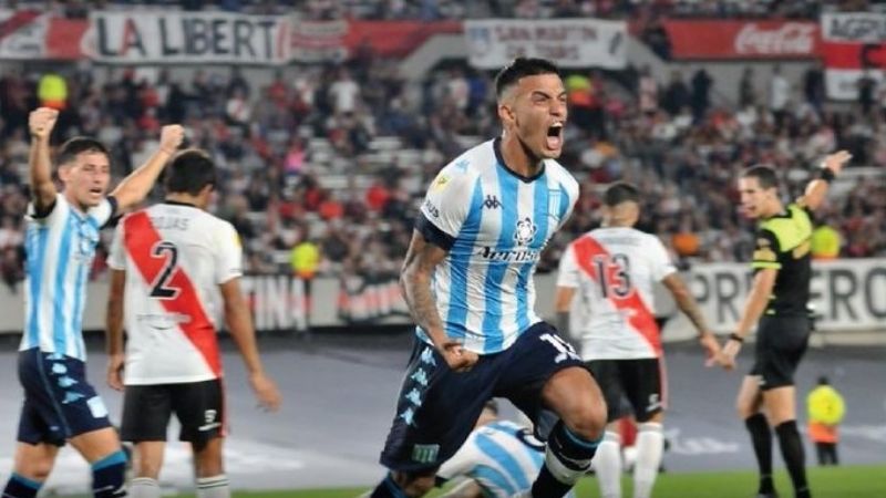 River ganaba y podía ser líder; pero Racing no lo dejó