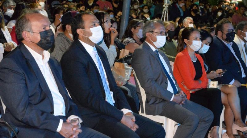 Emotiva velada cultural en Santa María