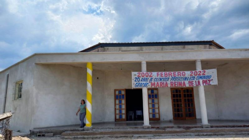 Celebran los 20 años de la primera Misa en María Reina de la Paz