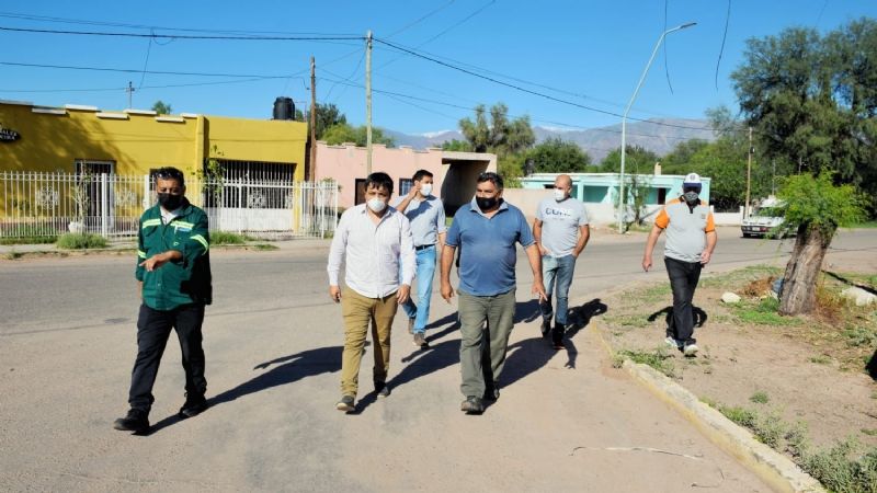 Lanzan obra de rotonda en Tinogasta