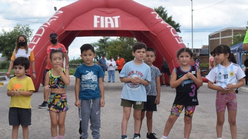 Anabel Oviedo y David Nieva ganaron “Los Altos Corre”