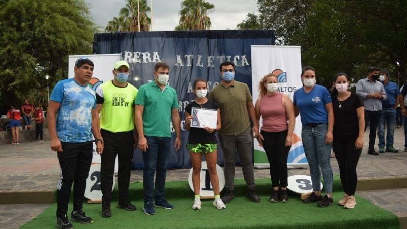 Anabel Oviedo y David Nieva ganaron “Los Altos Corre”