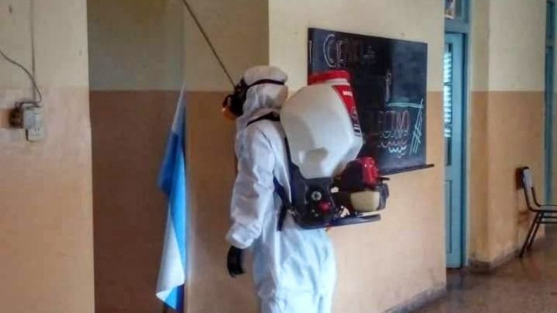 Fumigación en todas las escuelas de Tinogasta