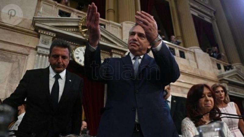 Fernández: "Les pido que acompañen a un país que está entrando en un sendero de desarrollo”