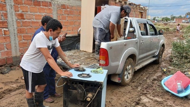 Asistencia a familias santamarianas afectadas por las lluvias
