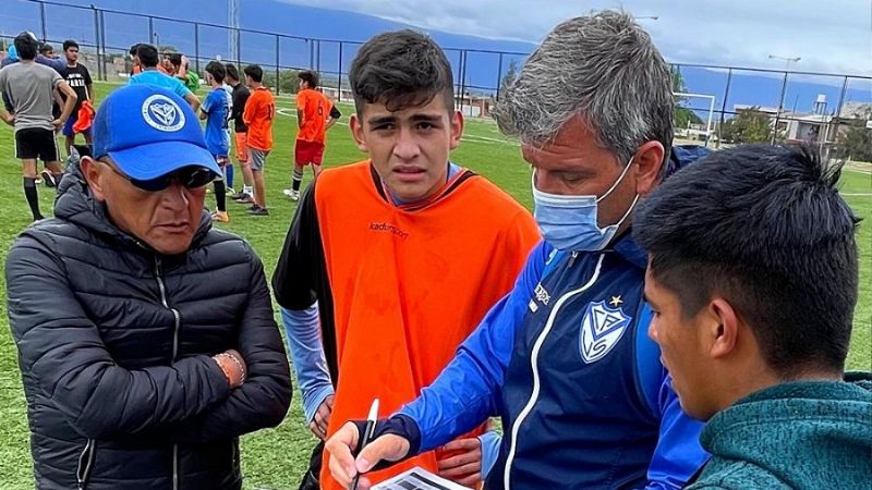 El “Belicho” Yapura ya es jugador de Vélez de la AFA