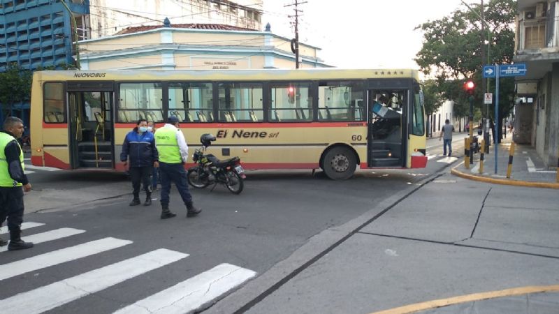 Caos en el centro por bloqueo de colectivos