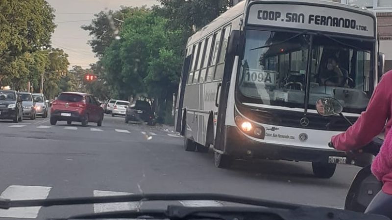 Caos en el centro por bloqueo de colectivos