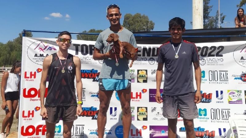 Emanuel Valdez, subcampeón en 800mts