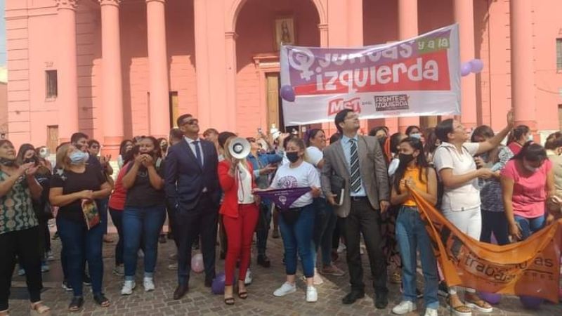 Suelta de globos recordando a Brenda Micaela Gordillo: "Siento que se hizo justicia"